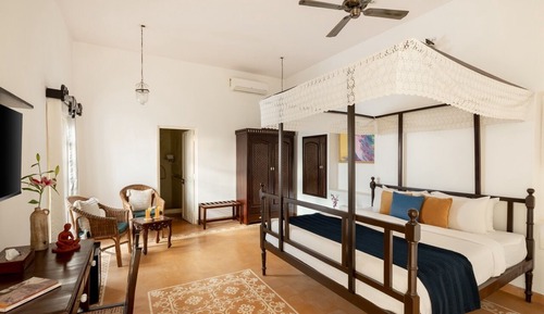 Superior Heritage Room
