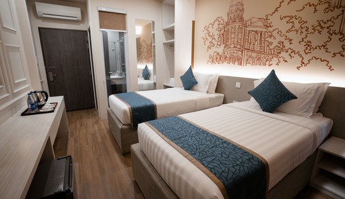 Deluxe Double or Twin Room