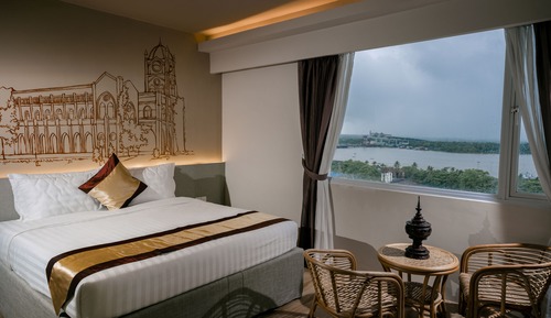 Premier Double Room, River View
