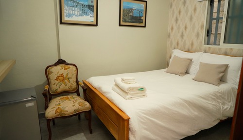 Room 4