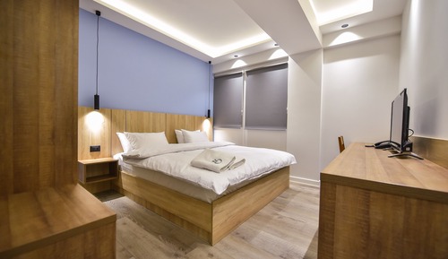 Deluxe Double or Twin Room