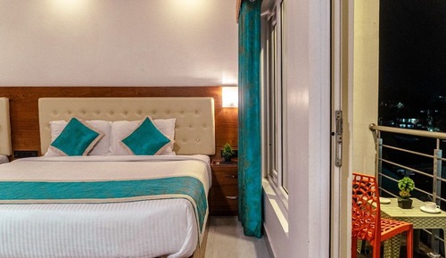 Luxury Triple Room