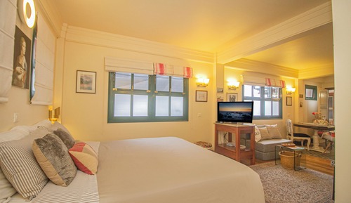 Honeymoon Terrace Suite