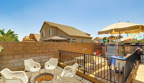 House (4 Bedrooms)