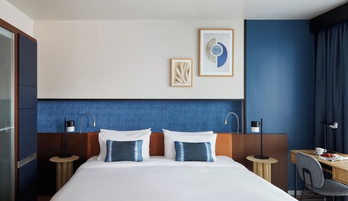 Premium Room, 1 King Bed