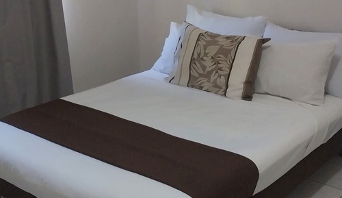 Standard House, 3 Bedrooms
