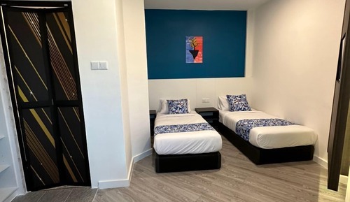Deluxe Twin Room