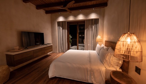 Luxury Suite
