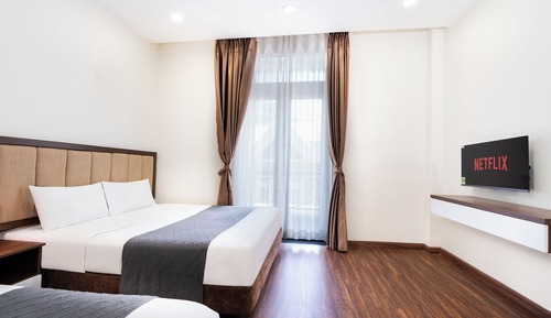 Family Room, Balcony