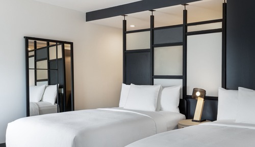 Room, 2 Queen Beds, City View