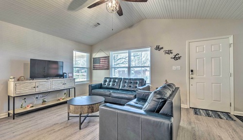 House (2 Bedrooms)