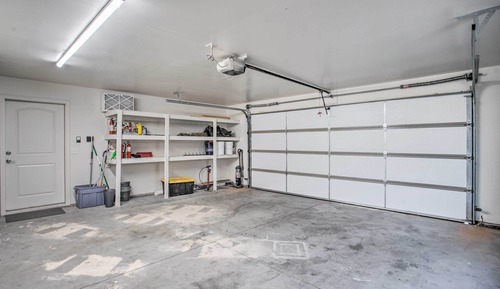 House (4 Bedrooms)