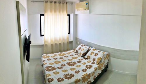 Apartment (812)