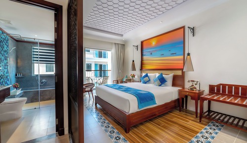 Deluxe Double or Twin, Pool or Village view