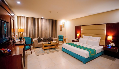 Deluxe Suite