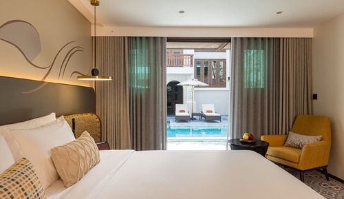 Pool Access Room