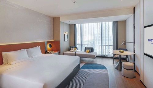 Deluxe Room, 1 King Bed