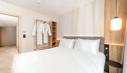 Junior Suite, Multiple Beds