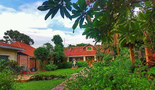 Executive Cottage