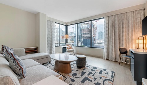 Suite, 1 King Bed, Non Smoking