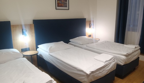 Suite 14 A