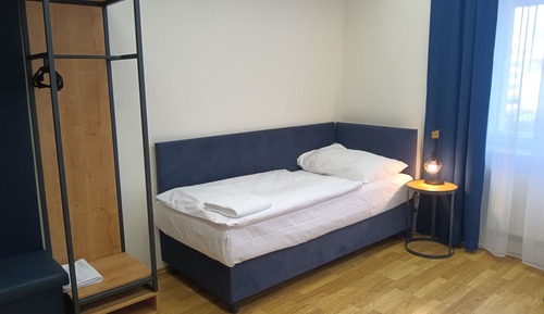 Suite 34 B