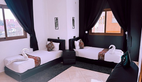 Deluxe Apartment