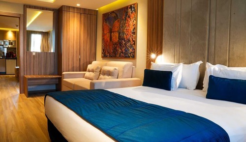 Deluxe Suite, 1 Bedroom, Kitchenette, City View
