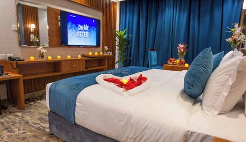 Deluxe Suite, 1 King Bed