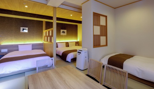 Japanese-style deluxe room (4 beds) - Non-Smoking