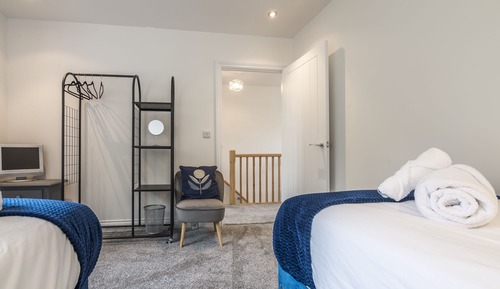 House (3 Bedrooms)