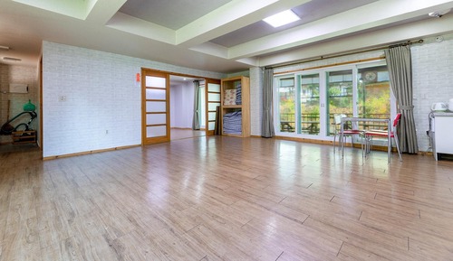 Basic Room, 1 Bedroom (Byeolgwan1F)