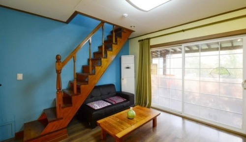 Room (Dios)