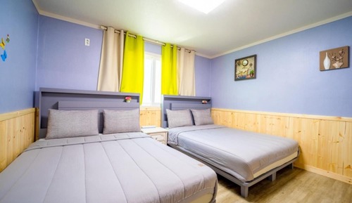 Room (Room 101)