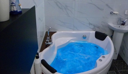 Room (Room 203 (Ocean View Whirlpool))