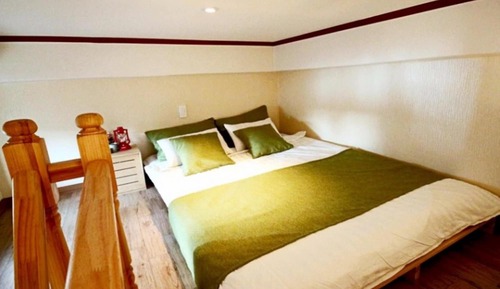Room (B202 (multiple floors no terraces))