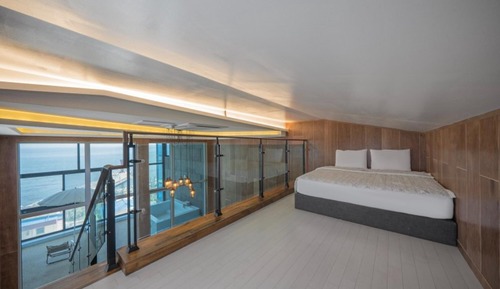 Room (So U N203)