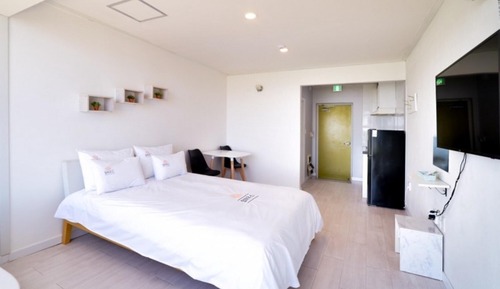 Room (205 Spa ocean view (Netflix bath salt)