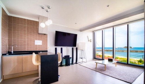 Room (307 Spa Ocean View (Netflix Mini Beam)