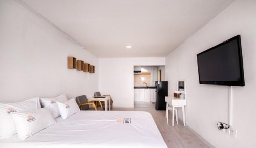Room (207 Spa ocean view (Netflix bath salt)