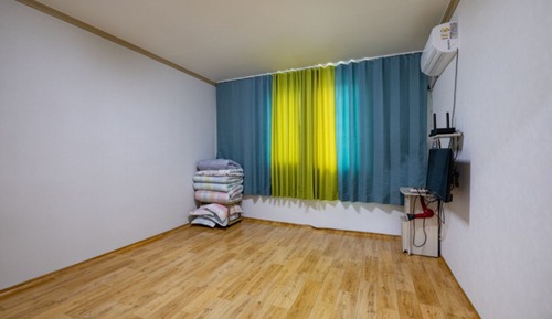 Room (Room 304 (no beds))