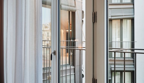 Room (Galeria Raval)