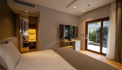 Elite Room