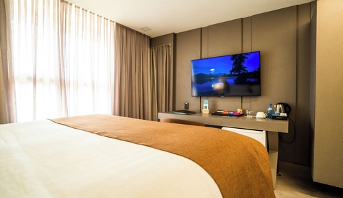 Family Room, City View