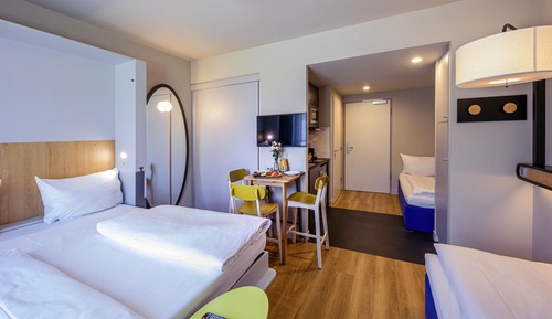 Studio, Multiple Beds