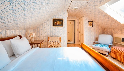 Room, 1 Queen Bed (Cecile's)