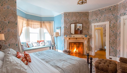 Classic Room, 1 King Bed, Fireplace (Astalula)