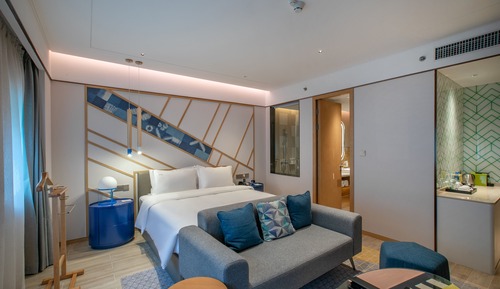 Premium Room, 1 King Bed