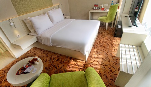 Grand Deluxe Room