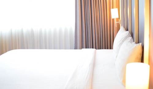Deluxe Double or Twin Room, 1 Bedroom, Bathtub, Poolside